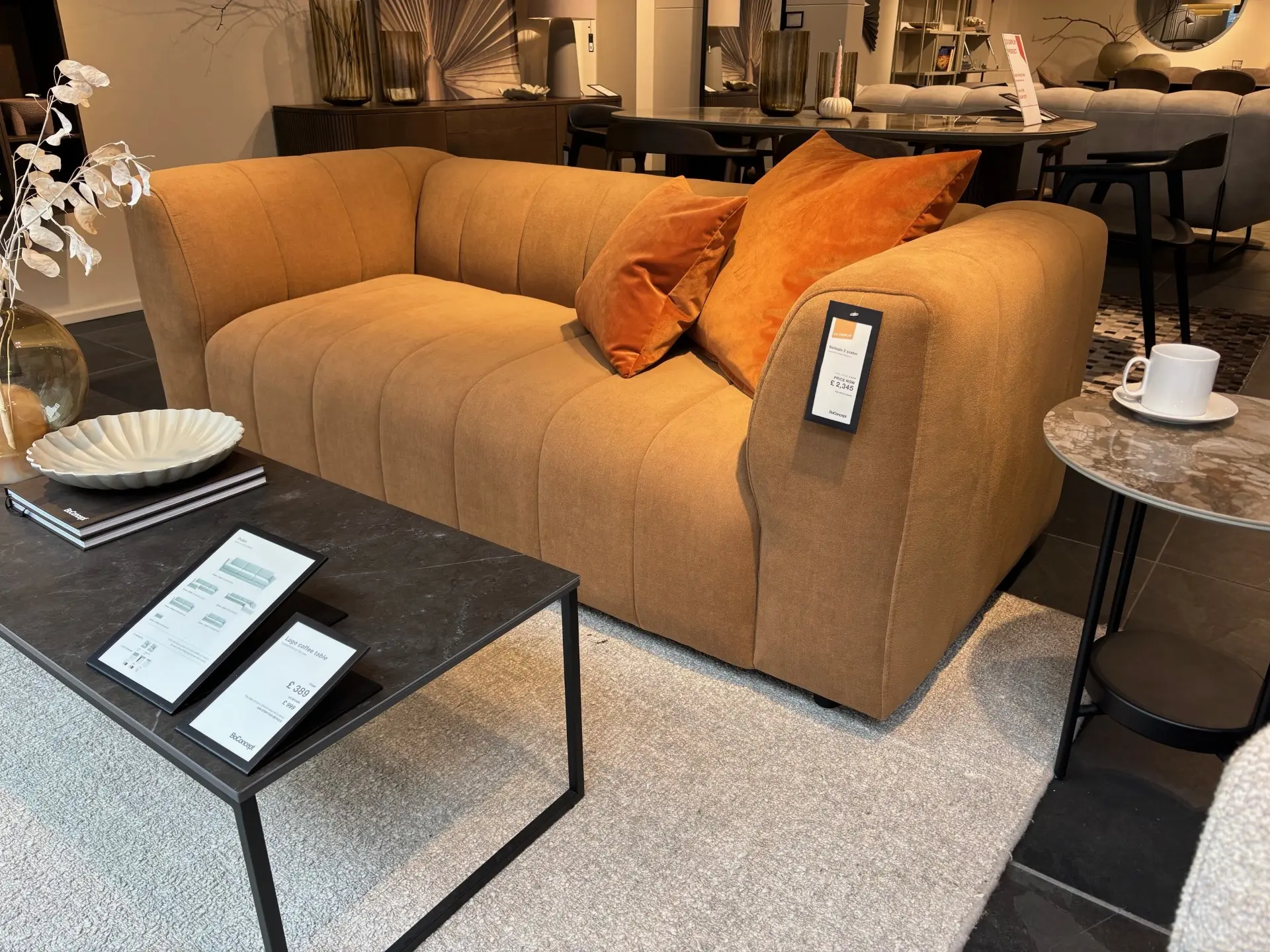 Bellagio sofa - Camel Frisco fabric