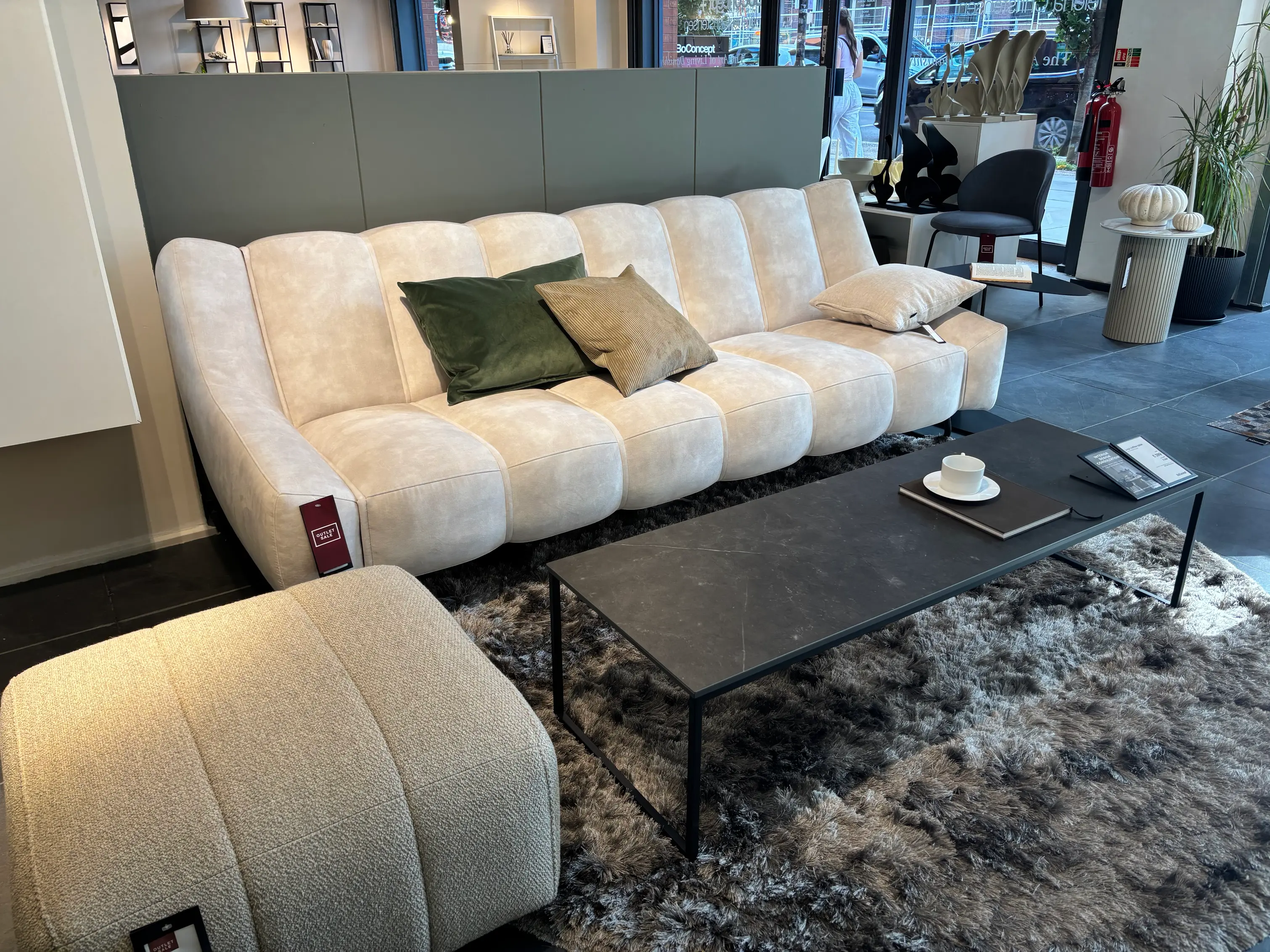 Nawabari sofa - Beige Ravello fabric / matt black