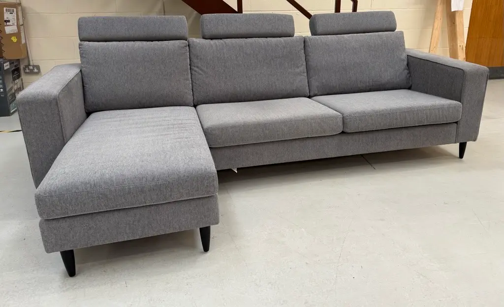 Sofas Indivi 2.5 Seater sofa with resting unit & 3 headrests