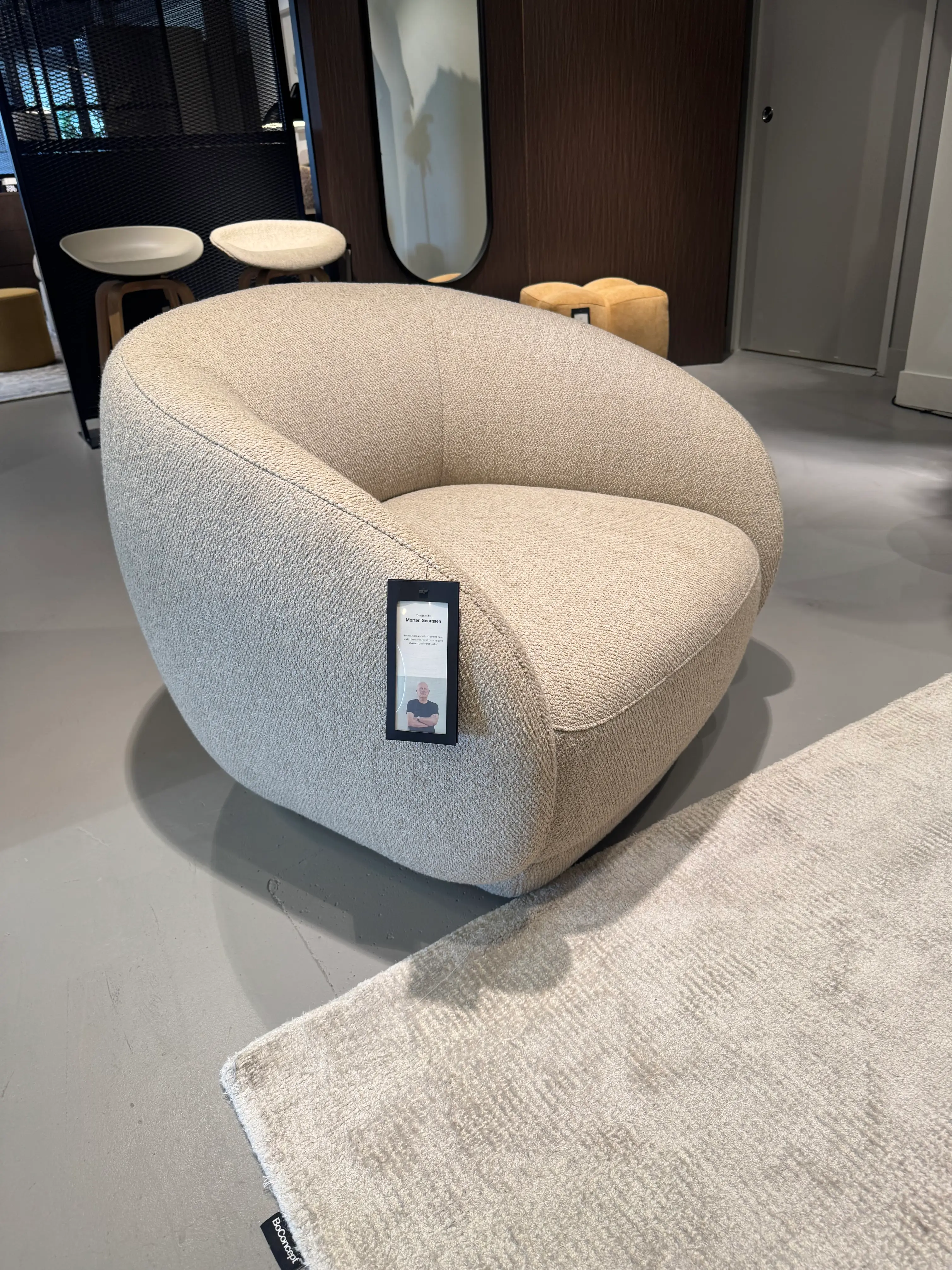 Bolzano armchair, beige Lazio