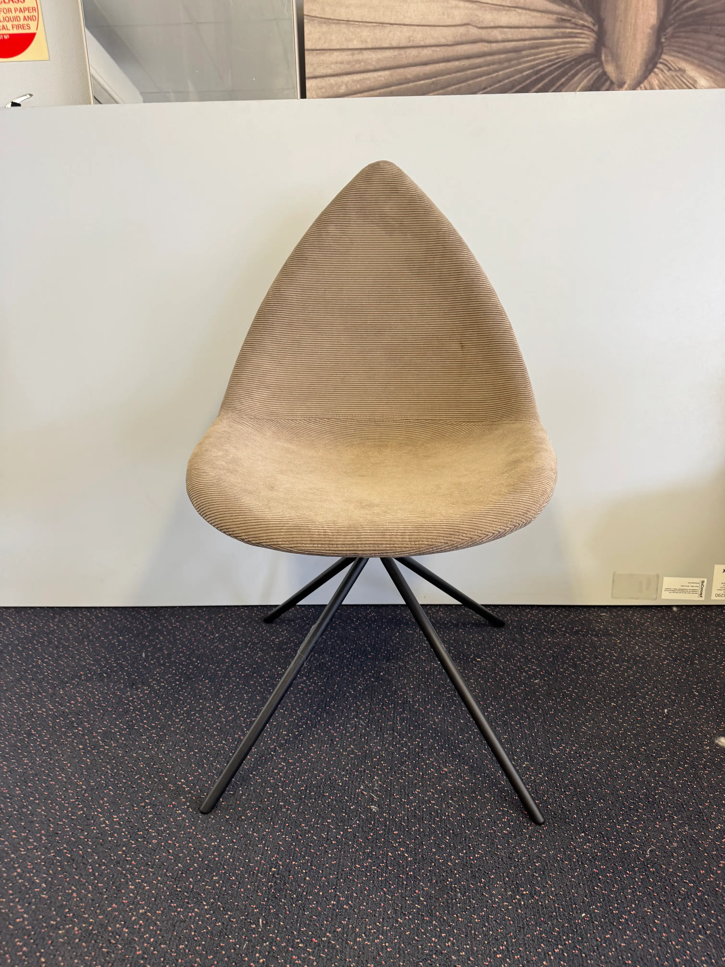 Dining chairs Ottawa chair, sand Skagen fabric 3161/ matt black structure