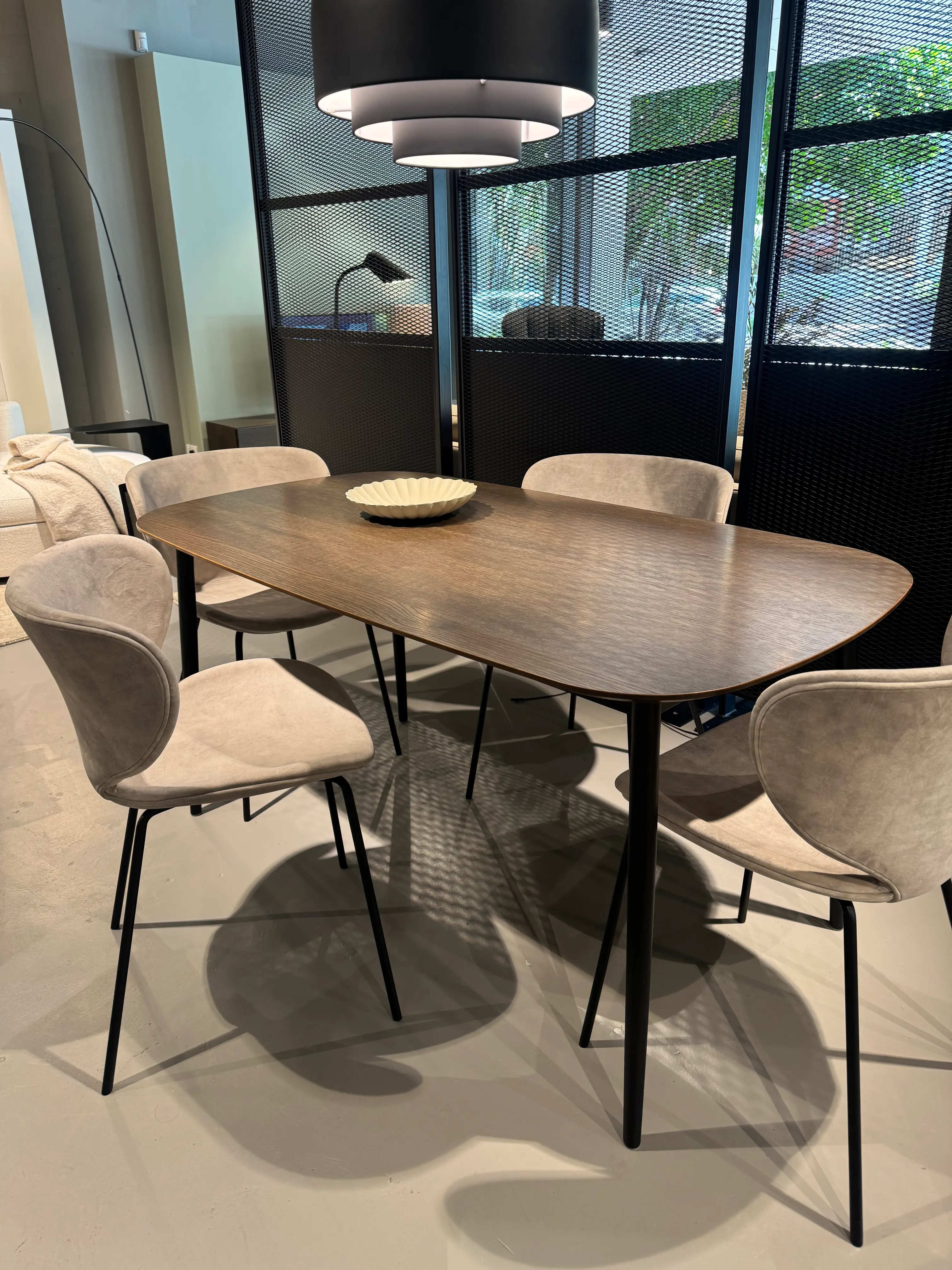 Dining tables Kingston table, dark oak/ matt black