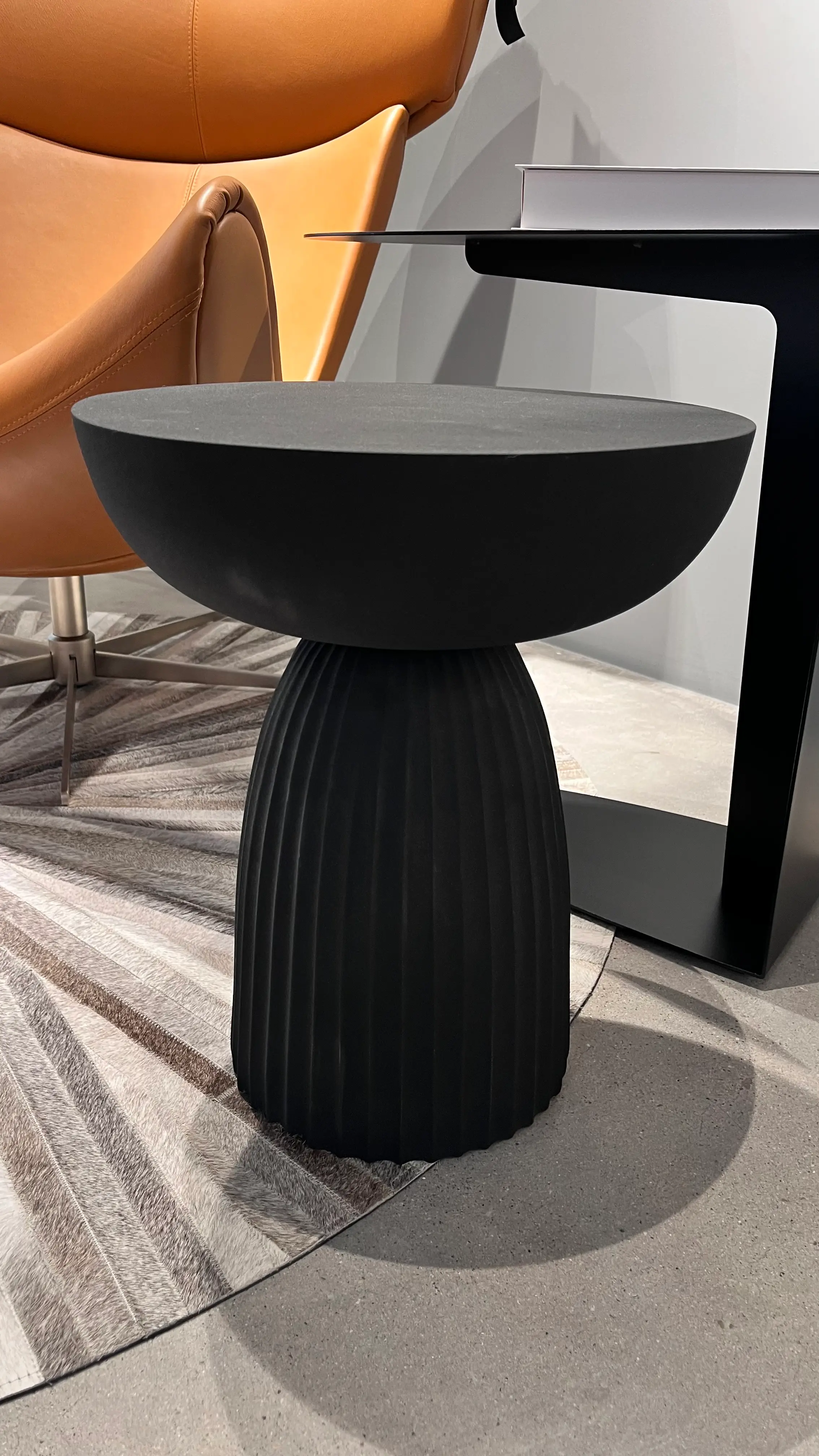 Table d'appoint EXPOSE noir -50%
