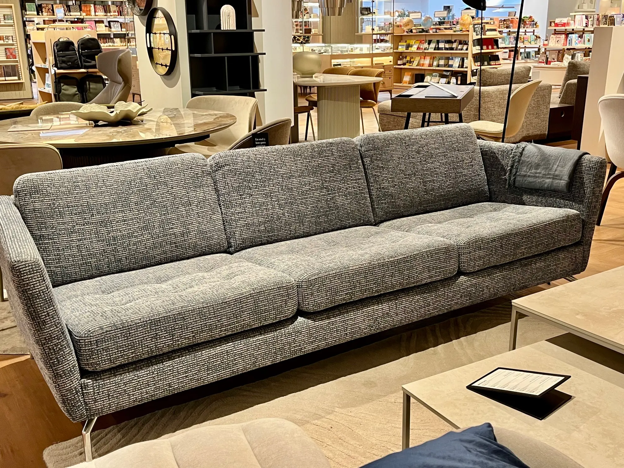 Osaka sofa de 3 plazas
