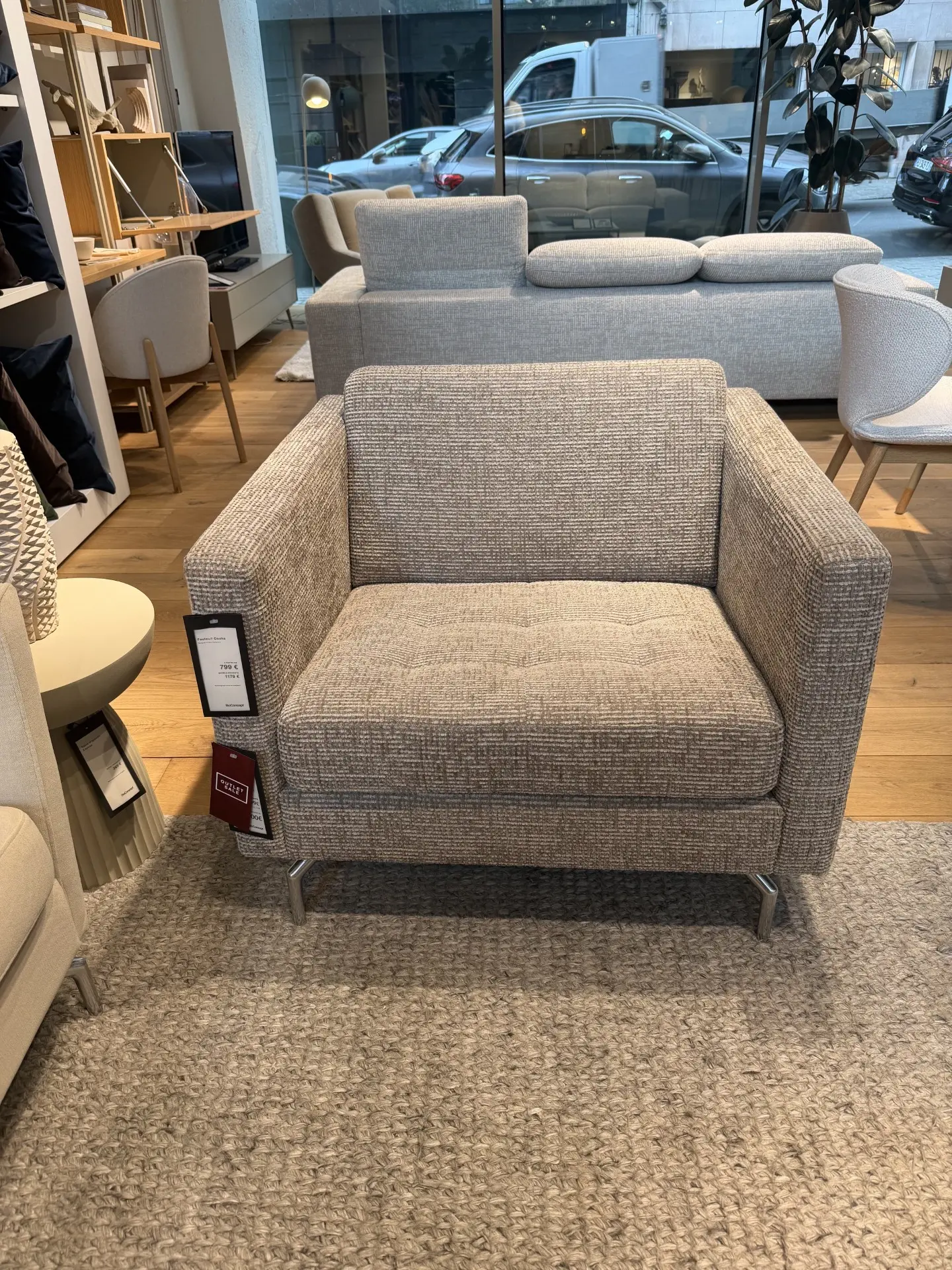Armchairs Osaka-fauteuil in Beige Tuscany-stof, leverbaar vanaf 20/08/2026