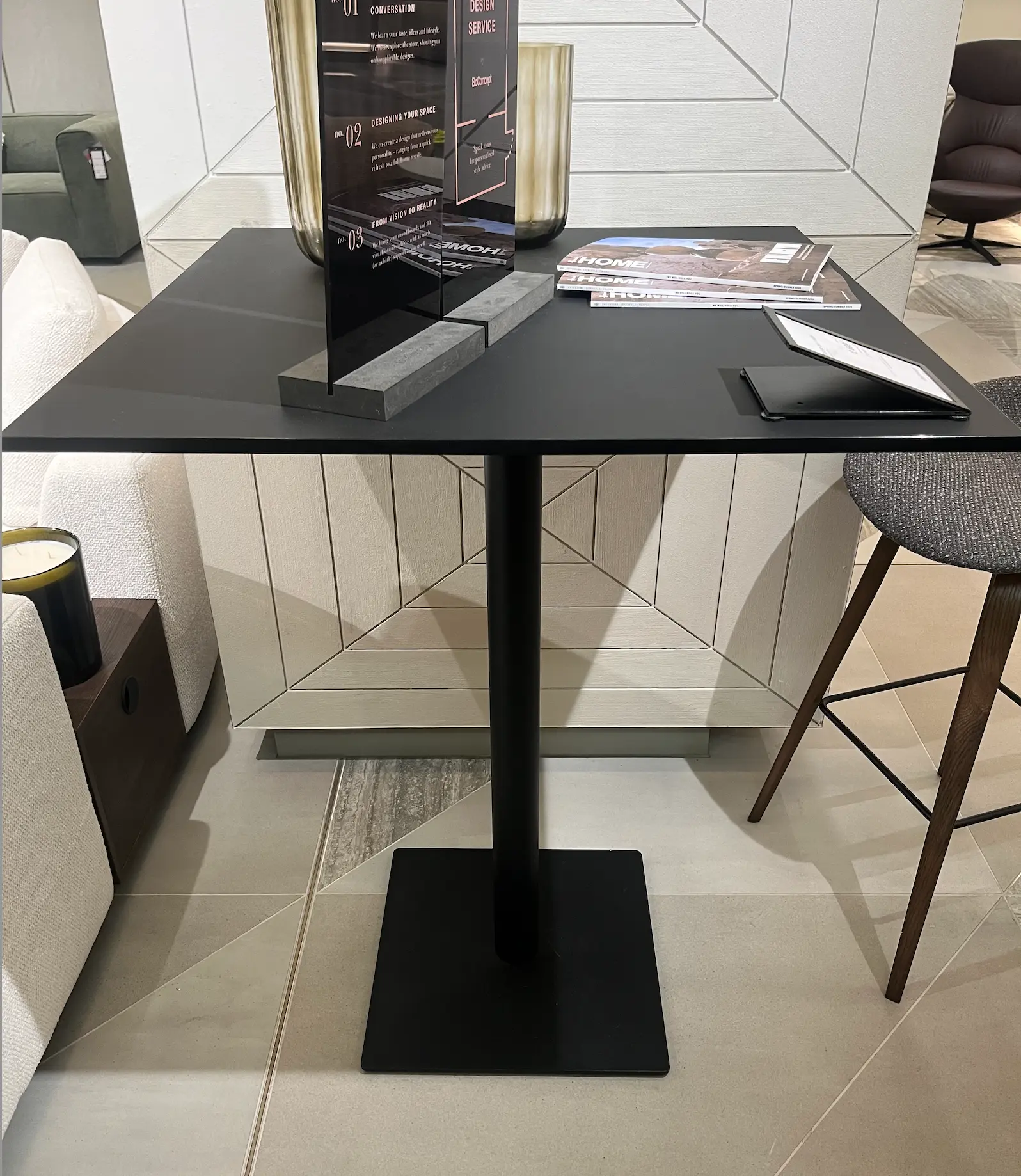 Bar tables