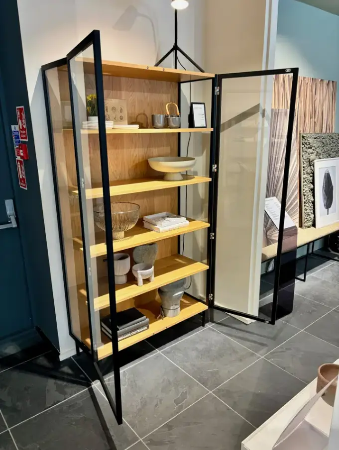 LUND CABINET - natural oak / matt black