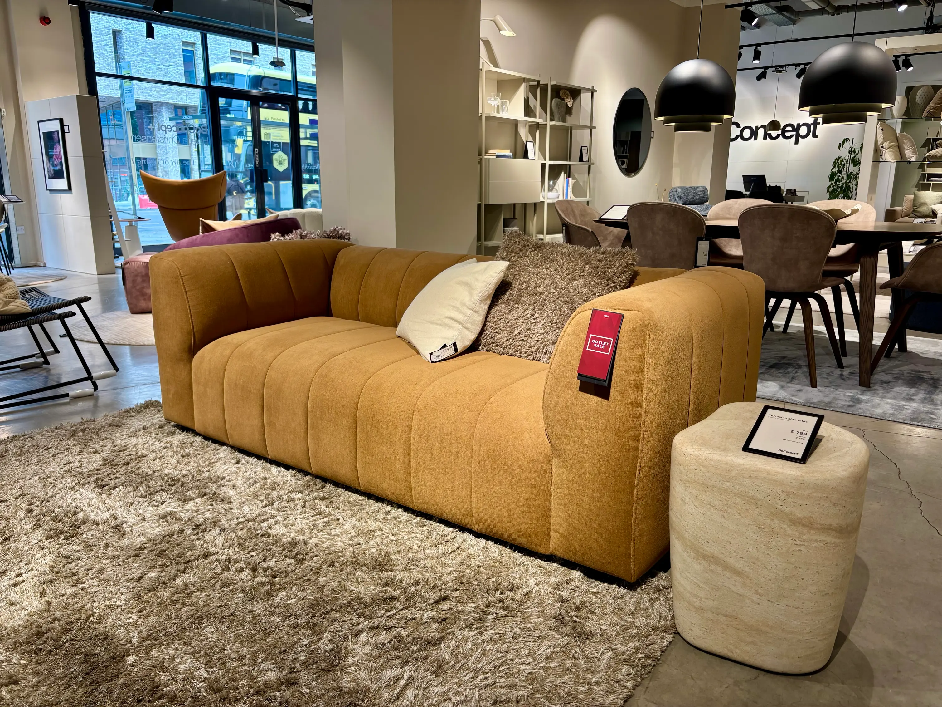 Bellagio 2.5 seat sofa - Camel Frisco fabric