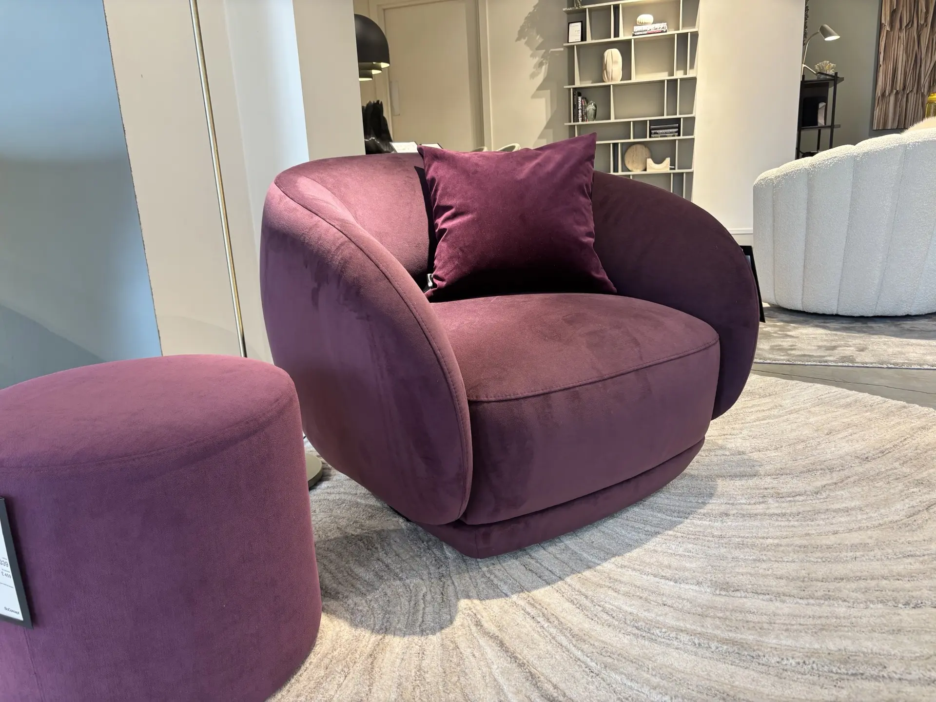 Armchairs BOLZANO SWIVEL CHAIR - cherry red Bologna