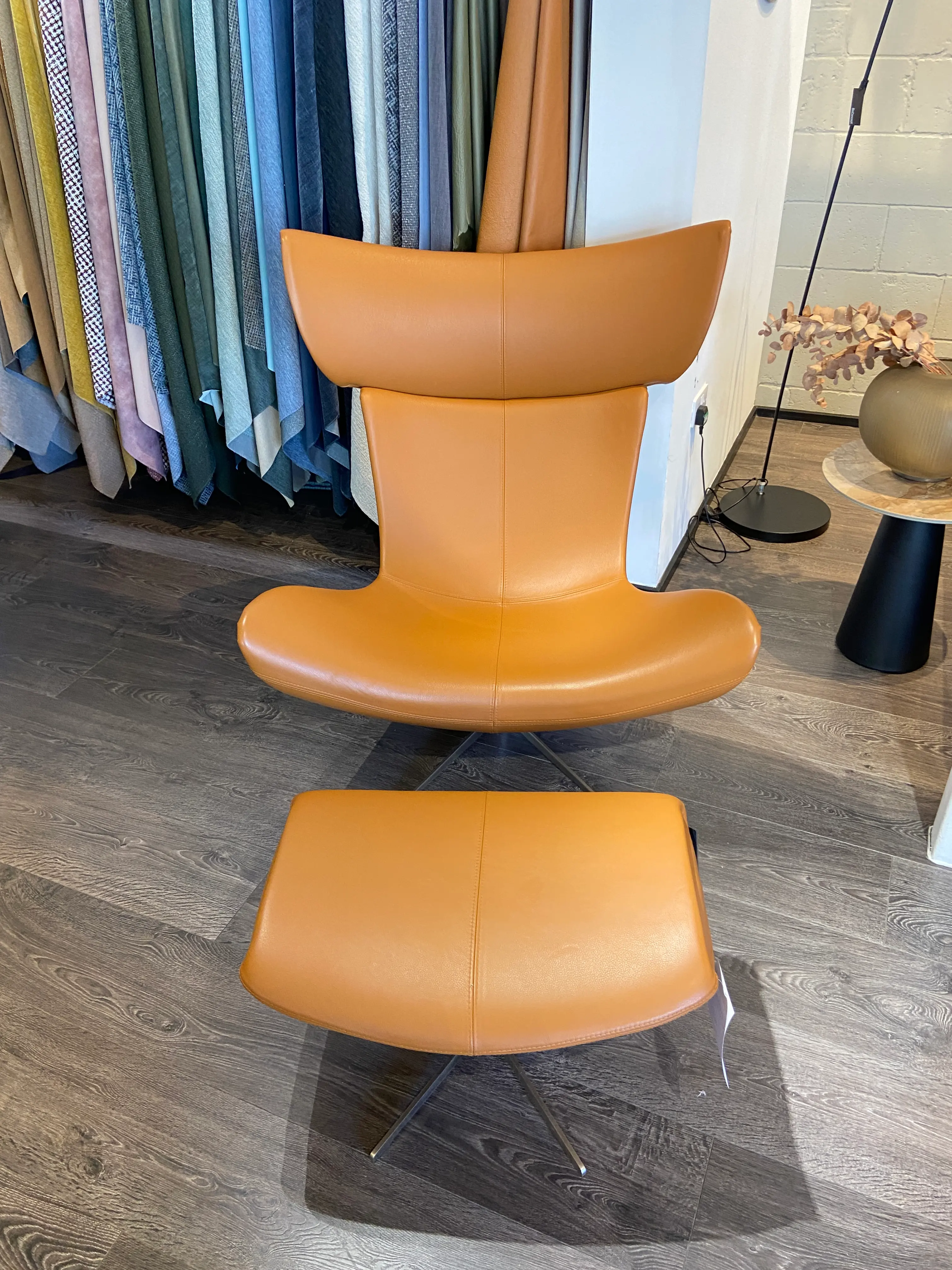 Armchairs Imola armchair with swivel function + Footstool - 35% - OSF08