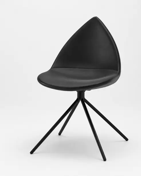 Dining chairs [Ottawa - D034] Ottawa chair, black Salto leather 0960/matt black structure lacquered.