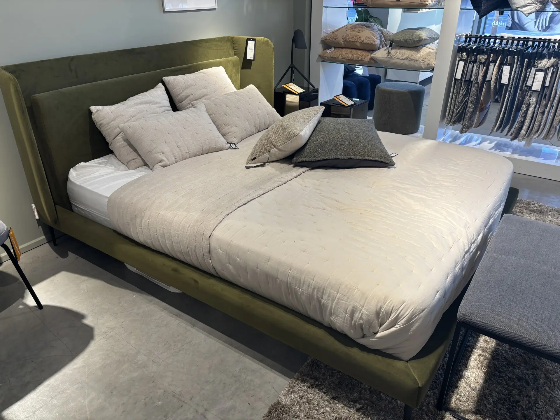 Beds AUSTIN BED - King sized