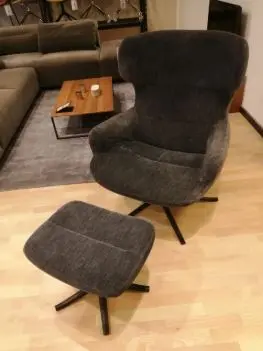 Armchairs 40% DTO - Butaca Trento con función giratoria, incluye reposapiés [SHOWROOM]
