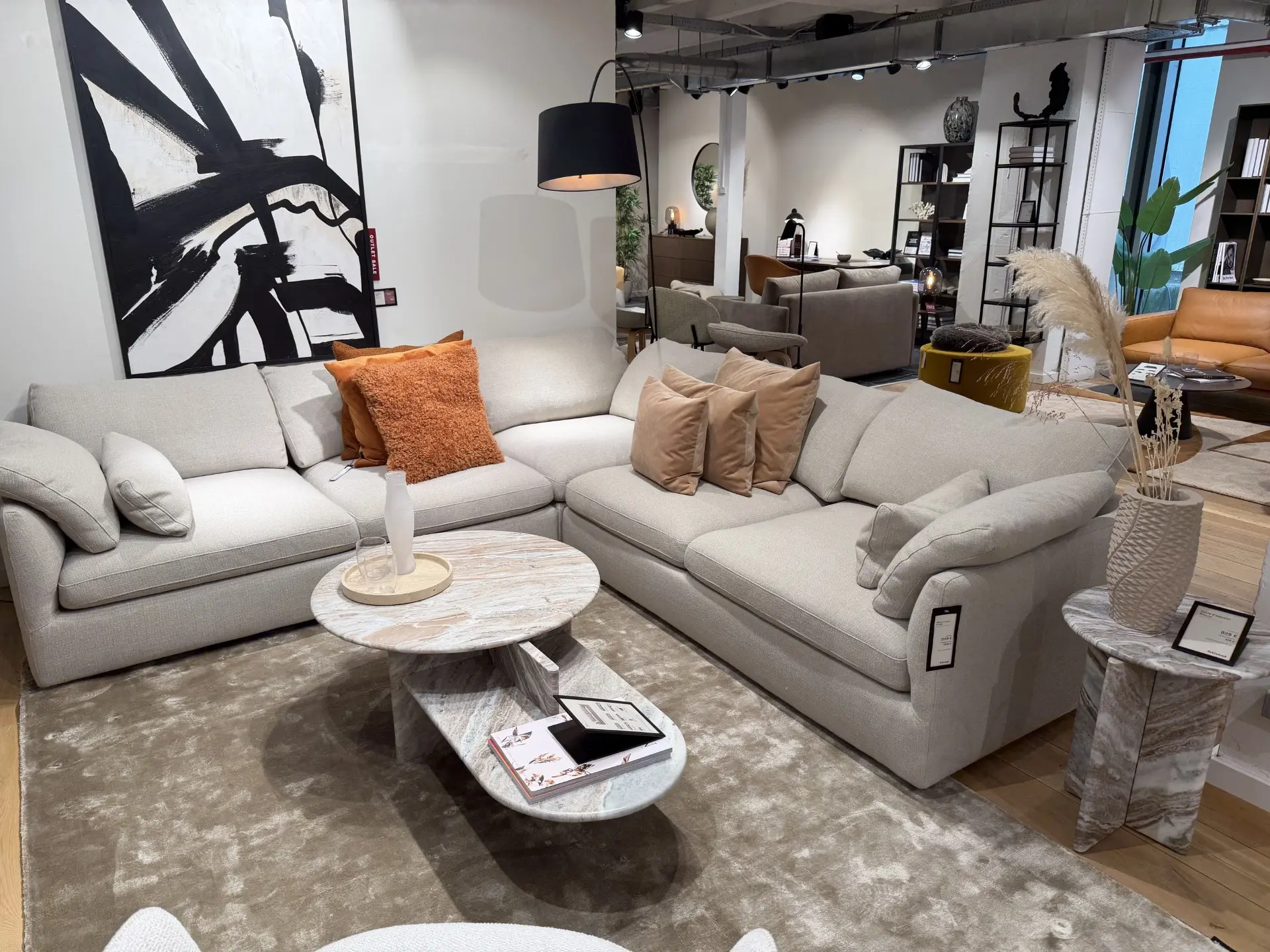 Sofas Hoekbank Milano 280 cm × 280 cm, showroommodel, leverbaar vanaf 10 augustus 2026