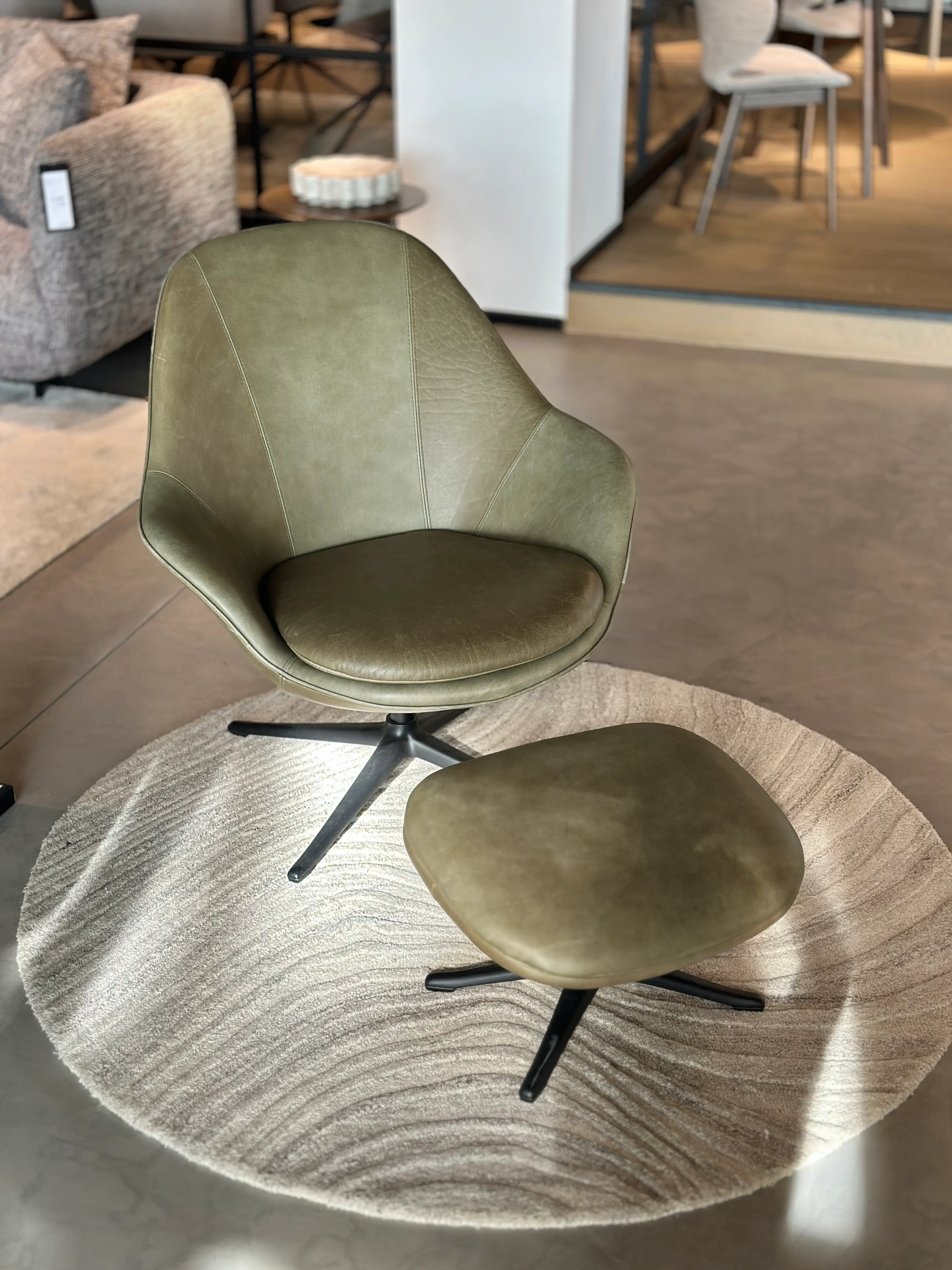 Armchairs Adelaide Sessel + Hocker Set (50% Preisvorteil!!!)