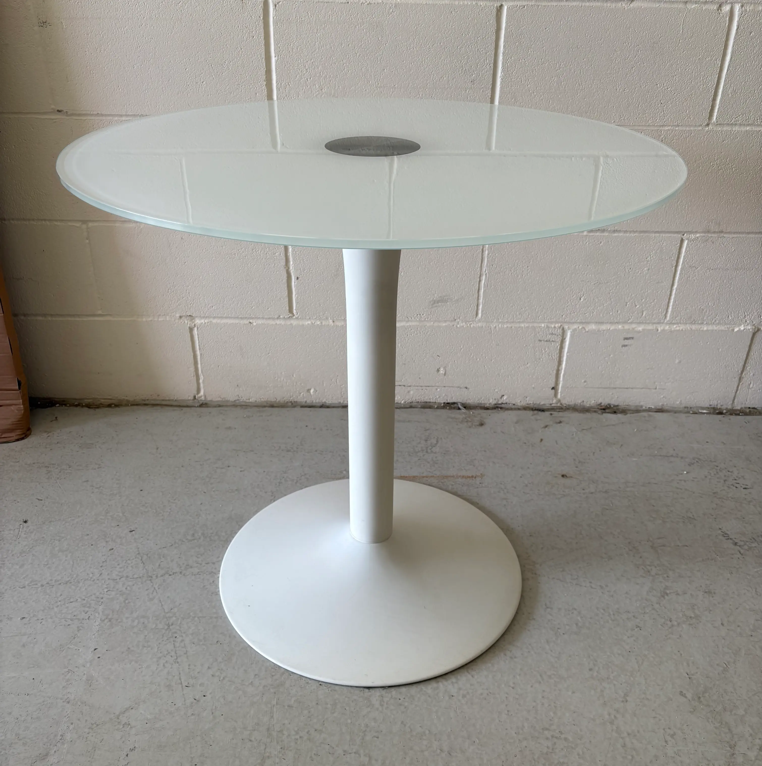 Dining tables New York dining table