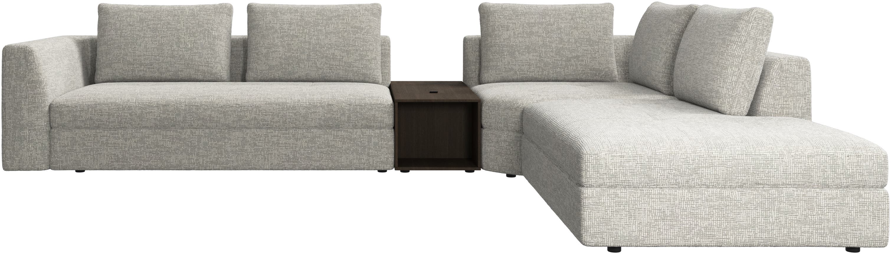 угловой диван Bergamo с модулем для отдыха и пуфом для хранения