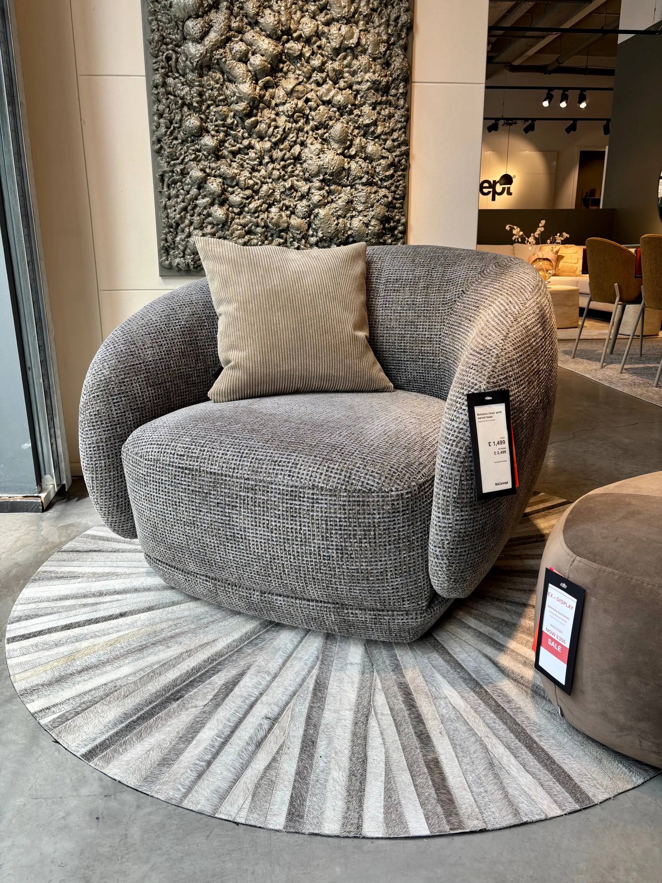 Bolzano swivel armchair - Green Tuscany fabric